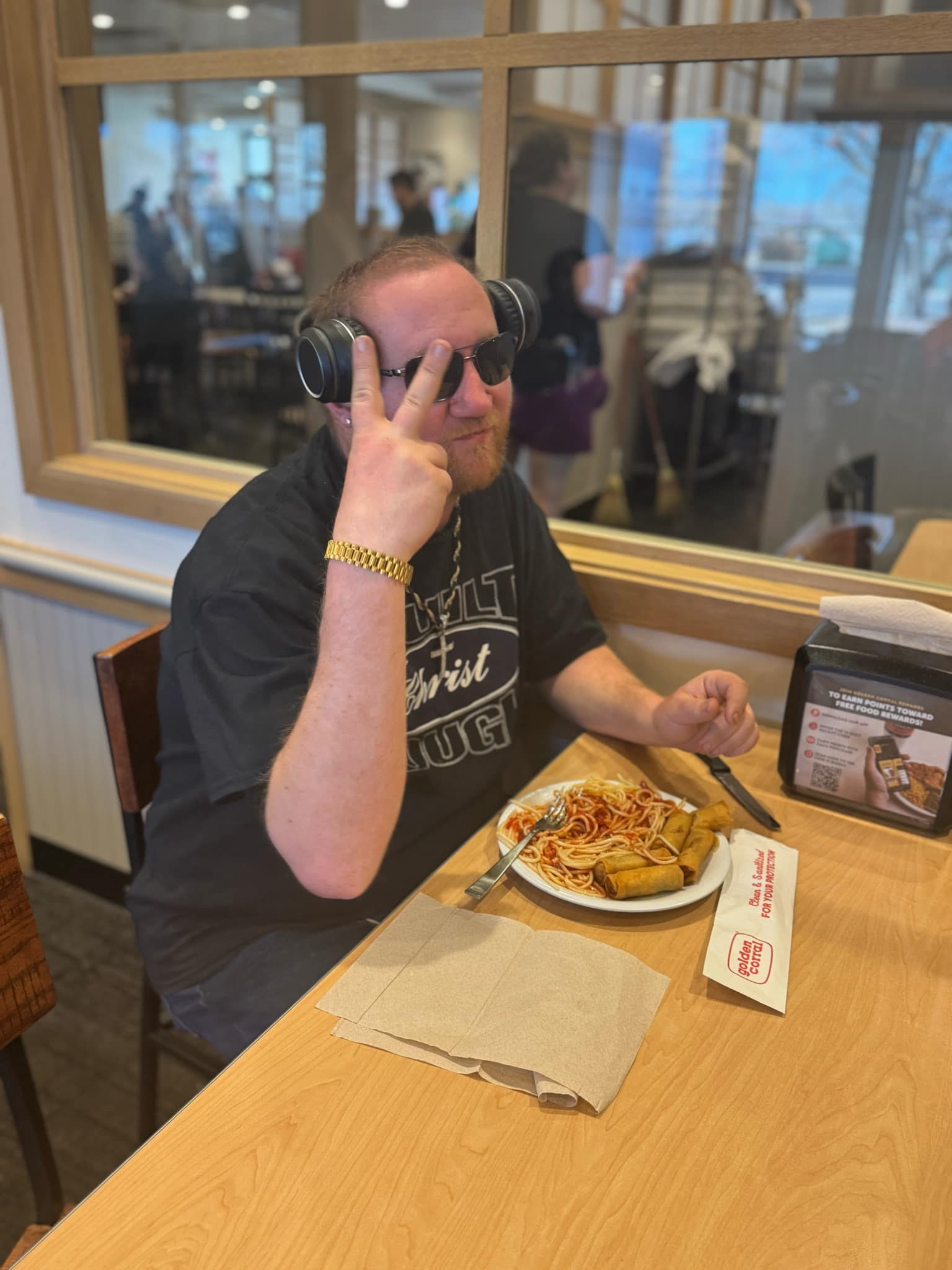 A Brighter Horizon host home resident enjoying a relaxed community lunch outing
